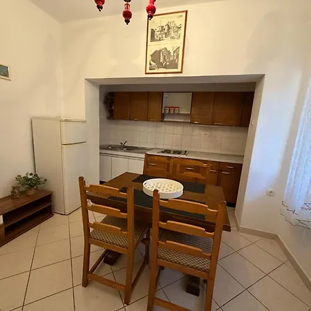 Ana Apartment