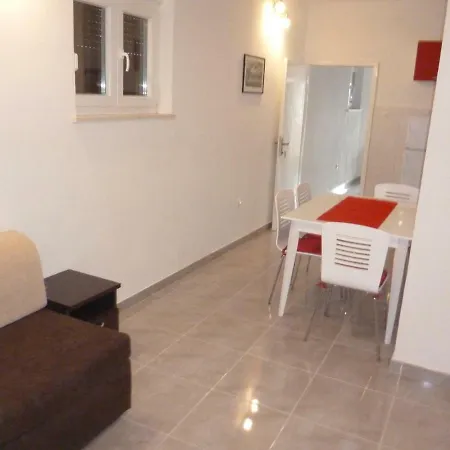 Apartment Ana