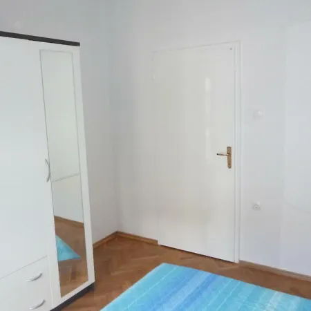 Ana Apartment *